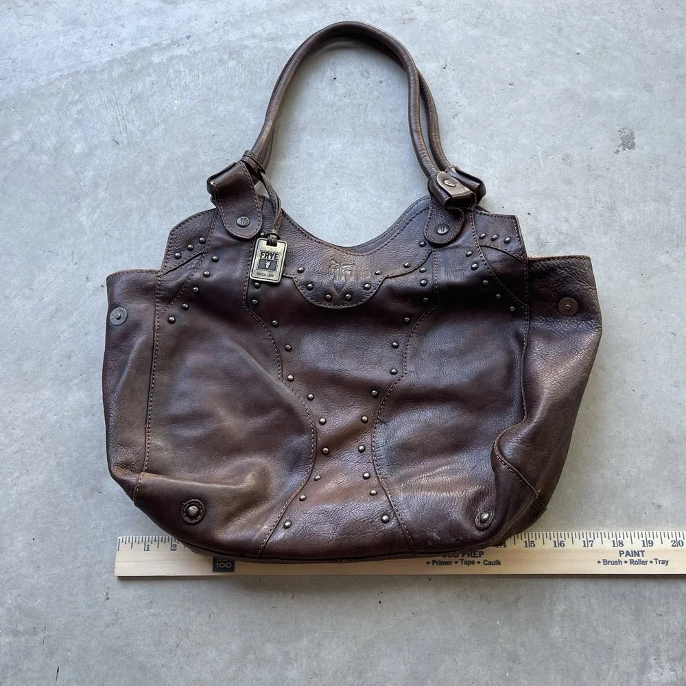 Frye minor wear